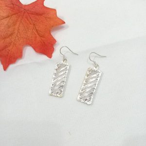 dangling silver plate earing