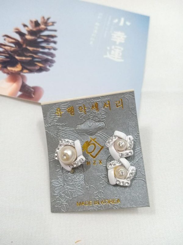 Rose Earring With Pearl